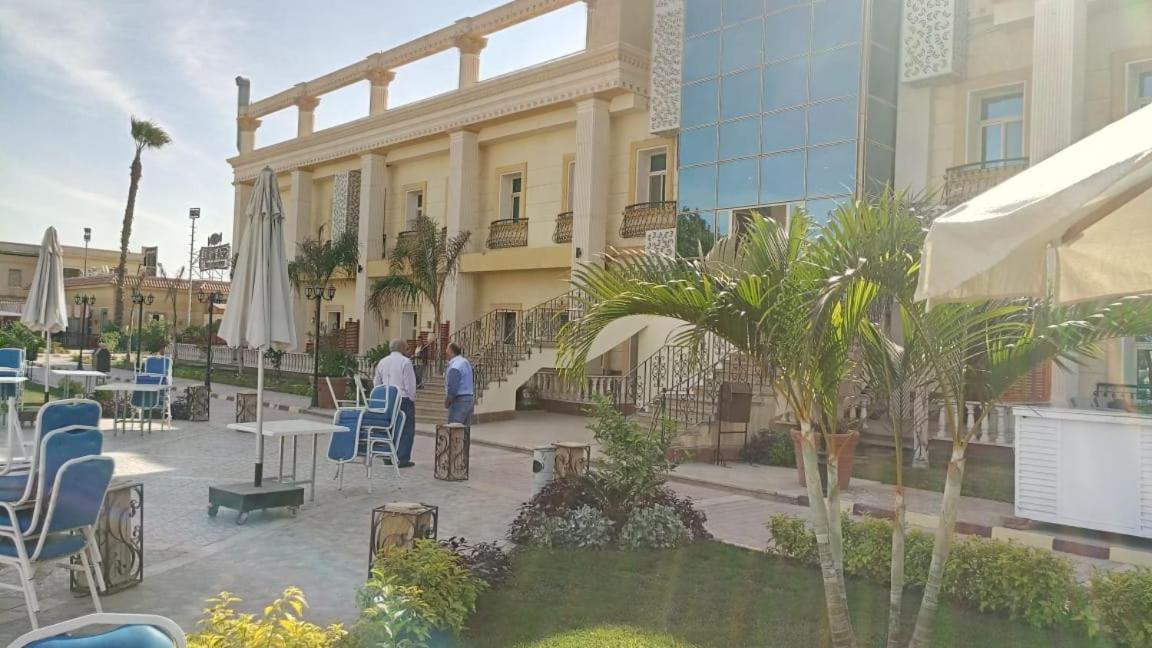 Horizon Loaloat Elnile Hotel Kairó Kültér fotó