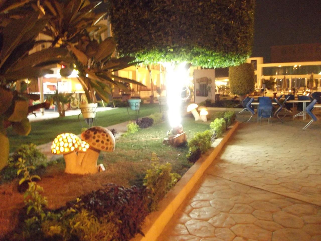 Horizon Loaloat Elnile Hotel Kairó Kültér fotó